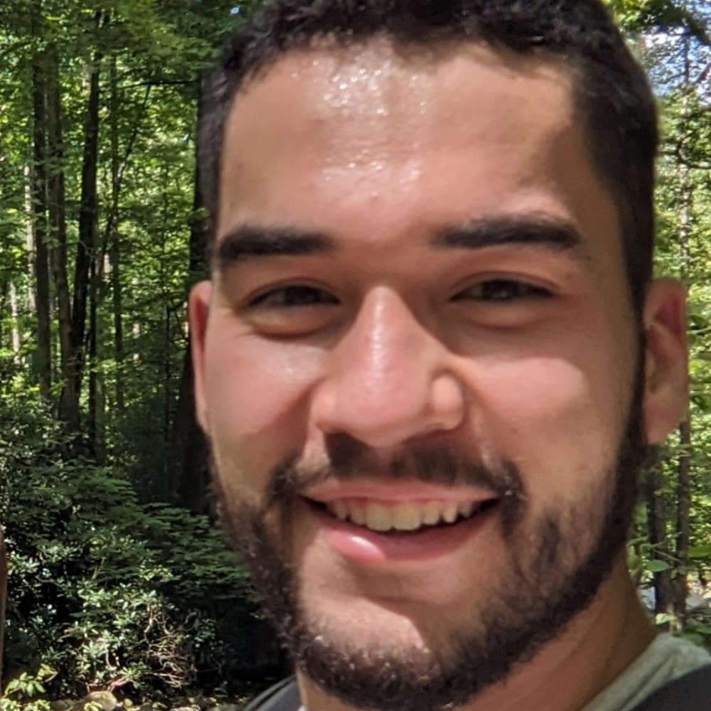 Meet your Posher, Luis